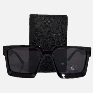 Louis Vuitton Black Sunglasses with Case